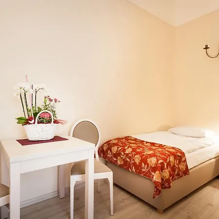Apartment Bonerowska 5 *